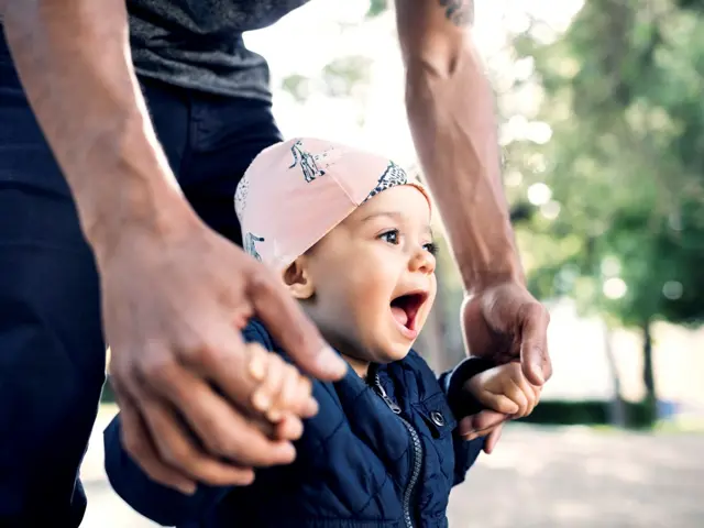Far med spedbarn