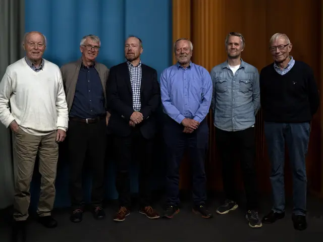 Gruppebilde av panelet som er med i debatten 