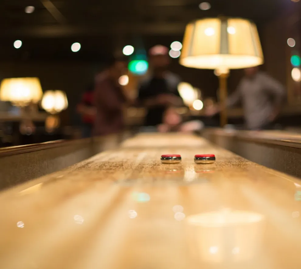 Shuffleboard bane