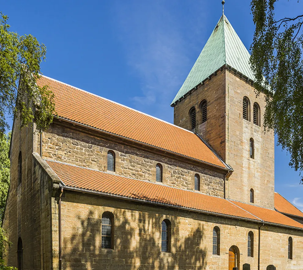 Gamle Aker kirke