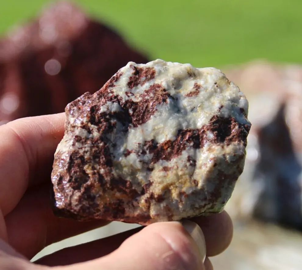 Rauhaugitt på Fensfeltet