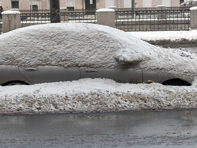 Møkkete snø 2
