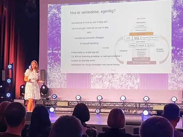 Hege Brekke på scenen