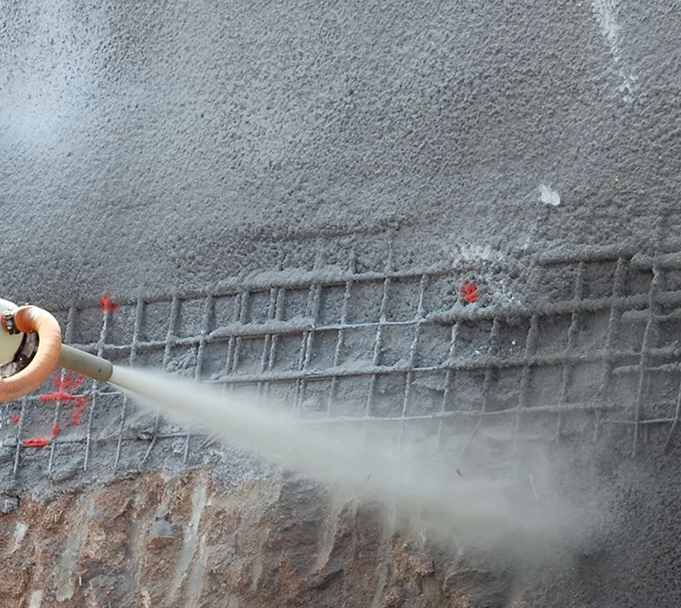 Sprøyting av betong på vegg