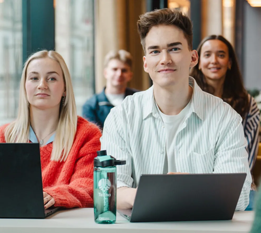 Studenter i klasserom