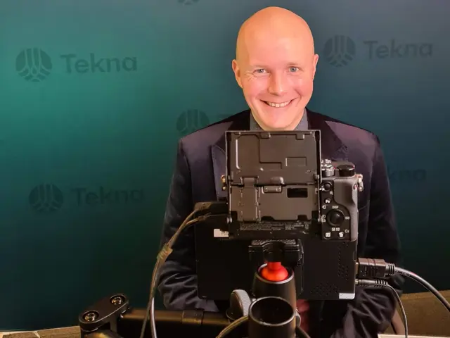 Kent Varmedal foran kamera