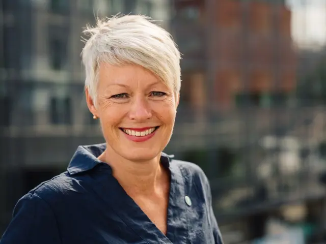 Portrett av Line Henriette Holten