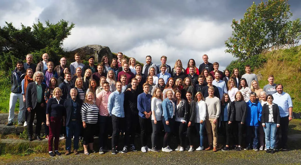 Gruppebilde med masterstudenter