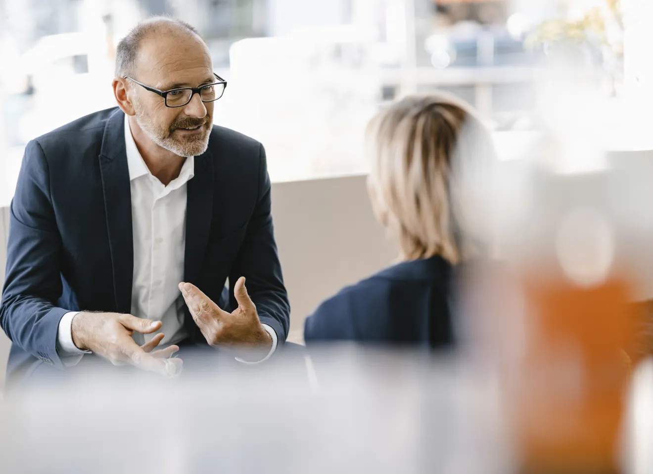 Forhandling mellom 2 personer