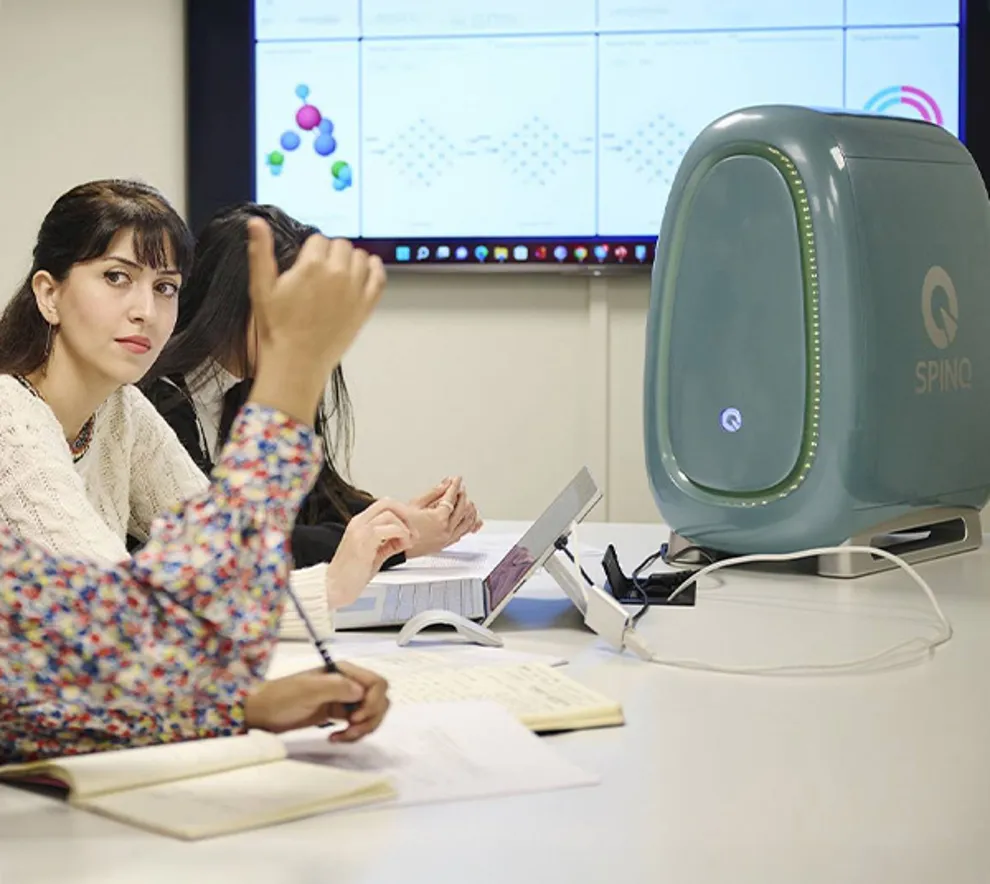 To studenter med kvantedatamaskin