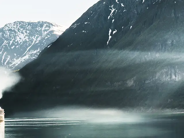 Cruisebåt i Geirangerfjord