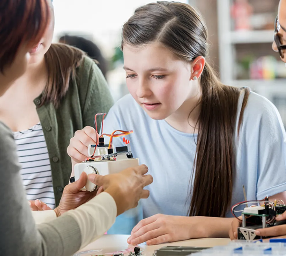 Elev som lærer teknologi