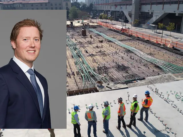 Bildemontasj av en portrett av Kaj Marsh Duesund og en stor byggeplass