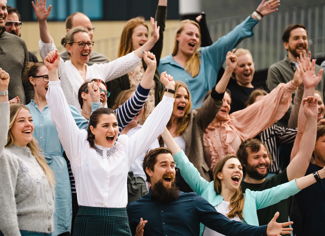 Mennesker som jubler