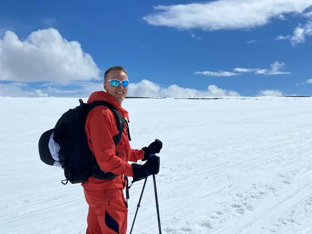 Ukas medlem - mann på langrennski i fjellet