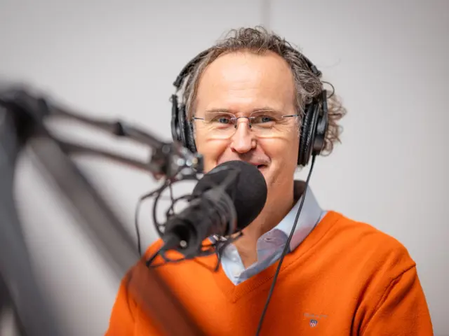 Arve Vaale-Hallberg i podkast studio