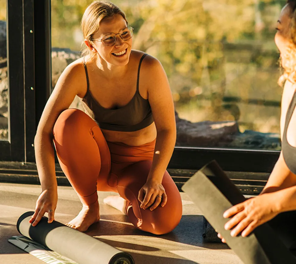 Person som gjør yoga