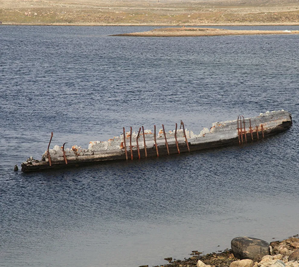 Polarskipet Maud i Cambridge Bay