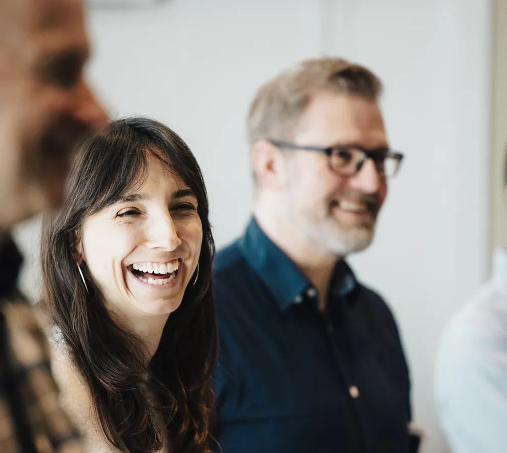 Mennesker som smiler