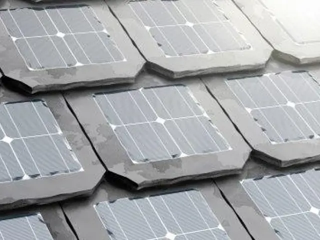 Solceller takstein topp