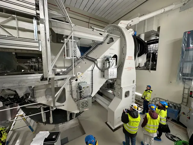 Syklotron sett fra øverste etasje