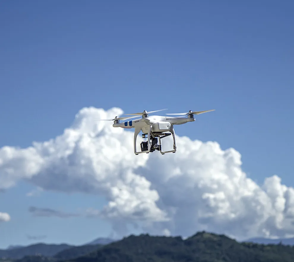drone i natur