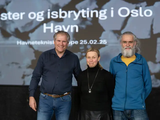 Jan Holme , Olga Shipilova, Jørgen Berg- Jacobsen