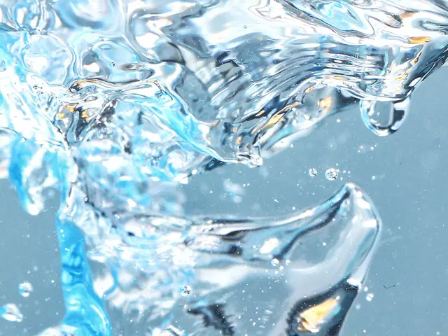 Nærbilde av klart vann