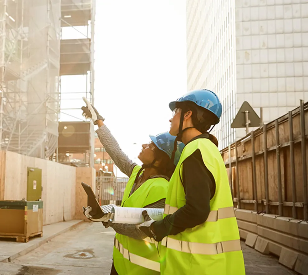 To personer på befaring