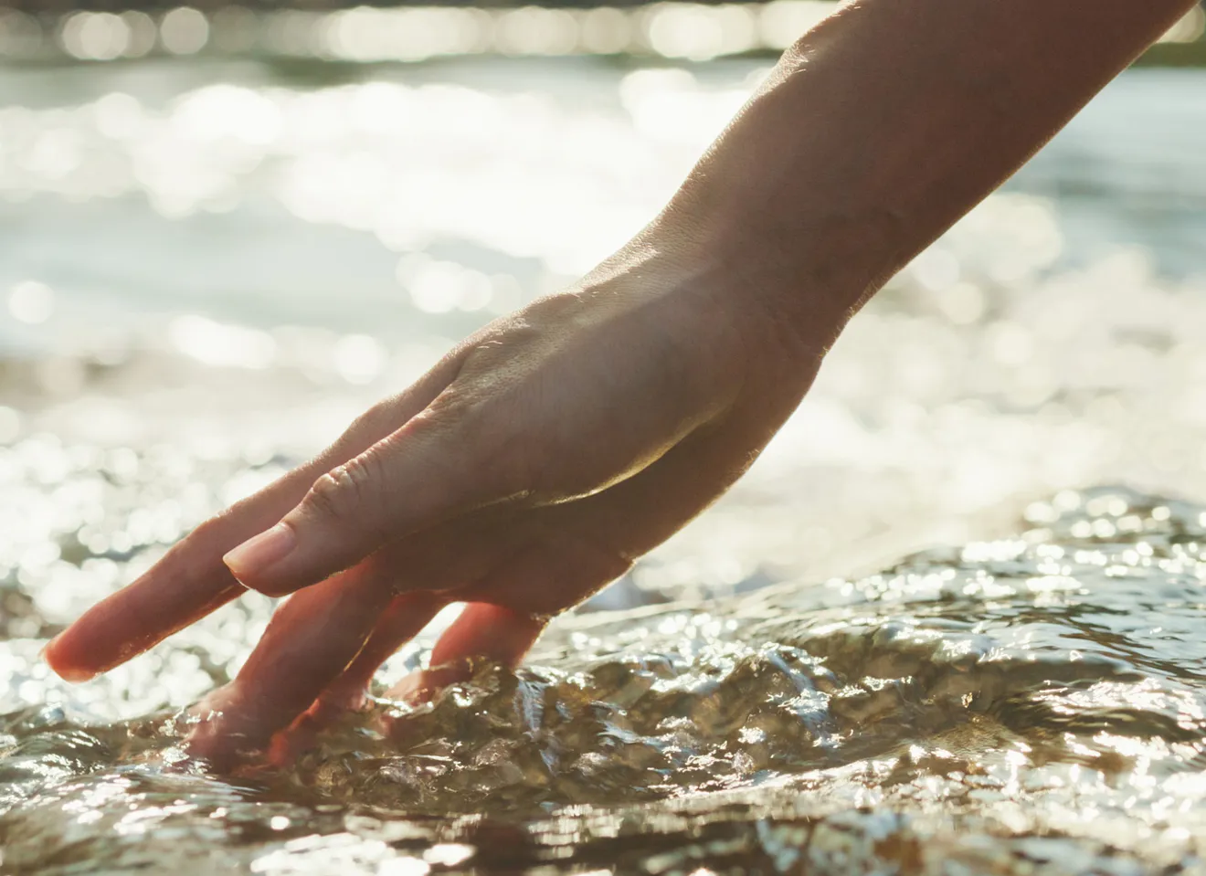 Hånd i vann