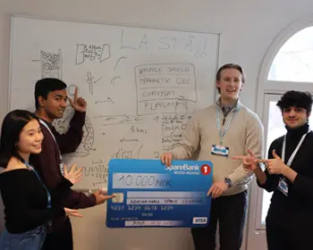 spacehackathon25_bilde3_350px.jpg