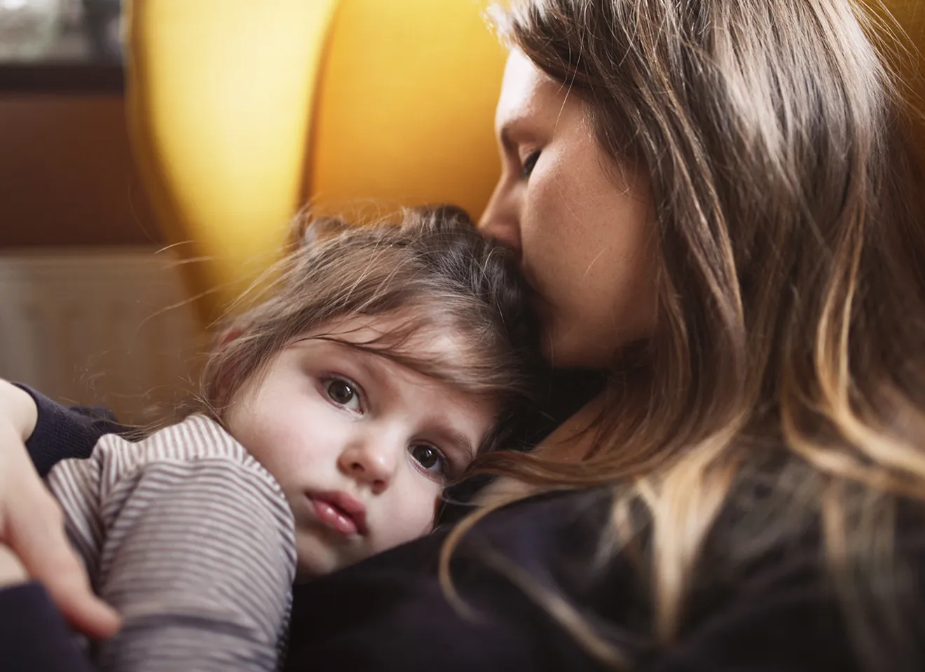 Mor og datter i sorg