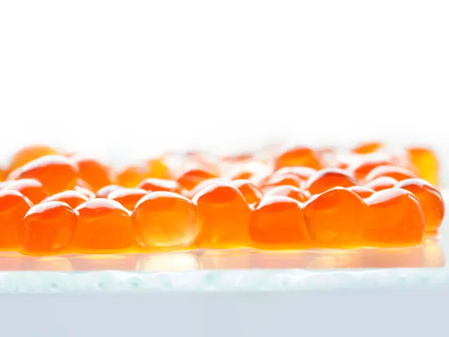 orange rogn på glassplate